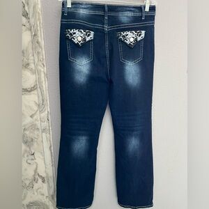 Women’s Jeans Size XL/12 NWOT (see all photos for measurements and size chart)